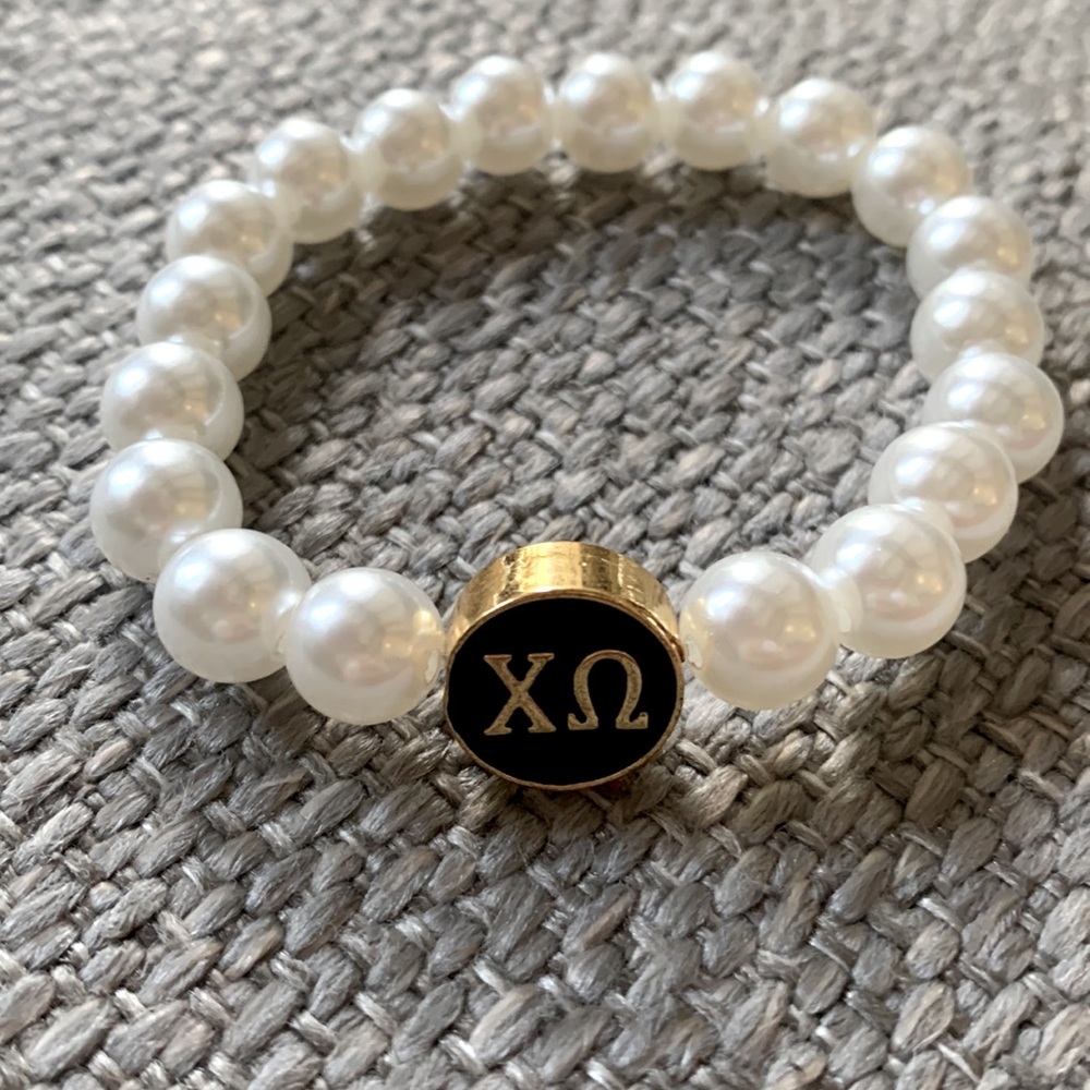 Chi omega faux pearl stretch bracelet black enamel gold tone bead